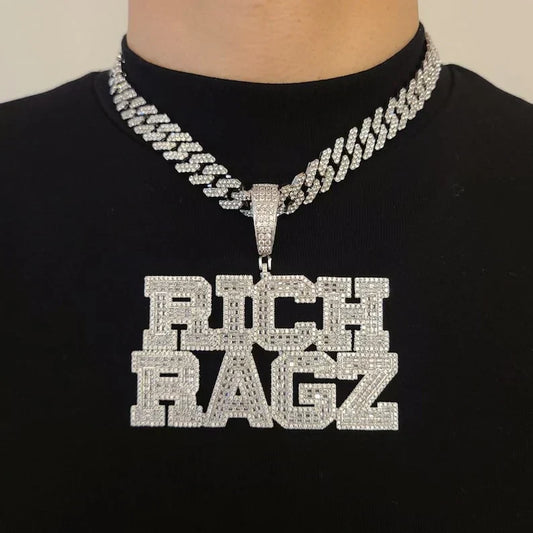 How to Design a Multi-Line Custom Name Pendant: Layout, Length, and Spacing Guide